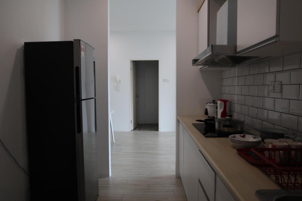 Zen66 @ Roxy Serviced Apartment Kuching Extérieur photo